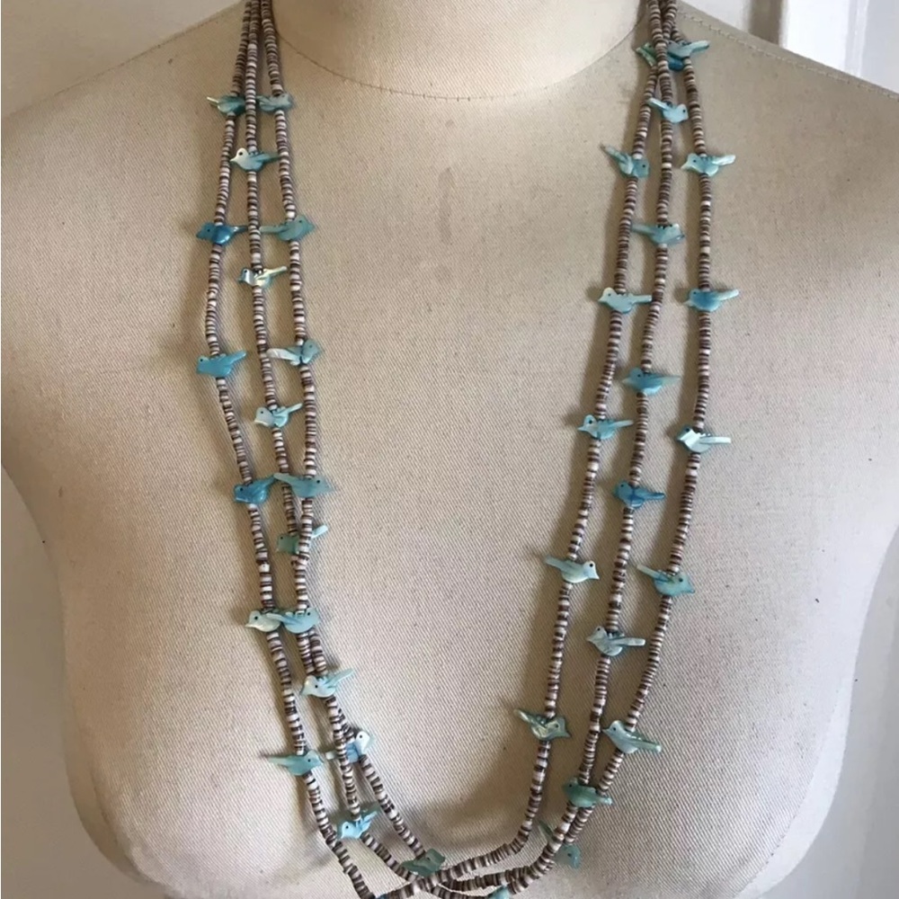 Vtg ZUNI 3 Strand Carved GEMSTONE Bird Fetish Necklace